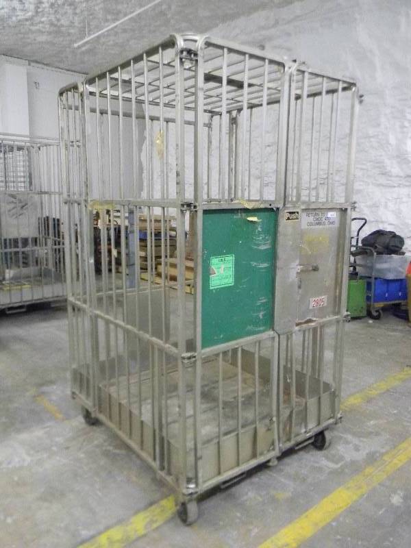 lot 287 image: Steel Cage on Casters   82x50x45