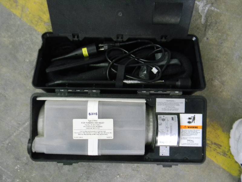 lot 319 image: 3M Electricians Vacuum
