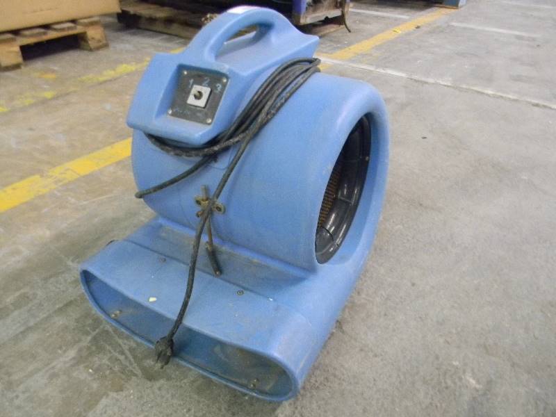 lot 320 image: DriEaz Turbo Dryer (missing switch knob)