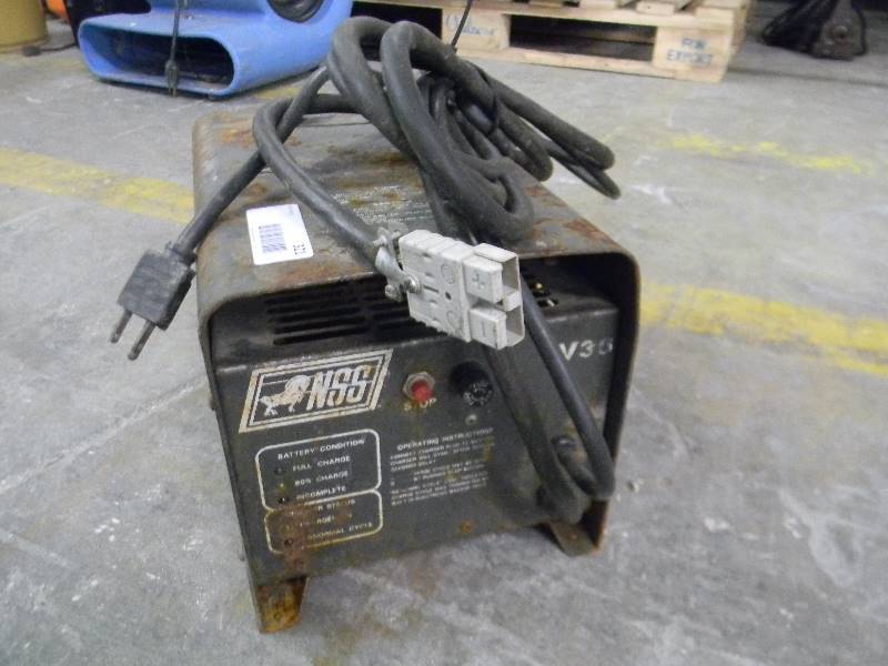 lot 321 image: NSS Battery Charger (36V)