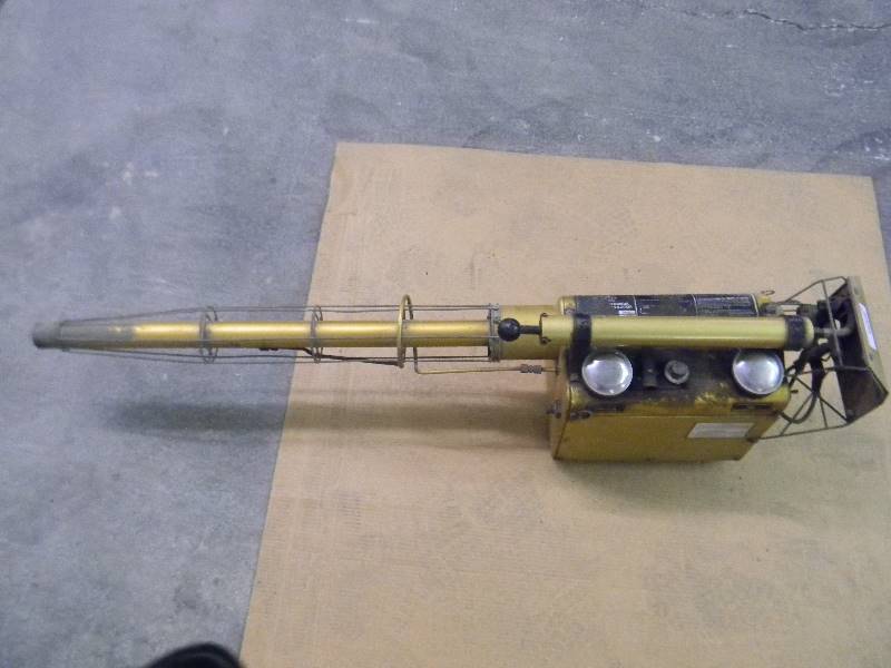 lot 334 image: Curtis Chemical Applicator