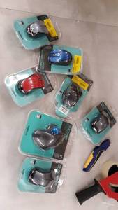 lot 69910 image: Miscellaneous box of Computer mouses