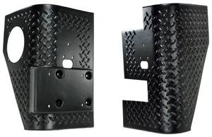 lot 2730 image: Jeep Wrangler Rear Corner Protectors