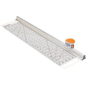 lot 2805 image: Fiskars Rotary Cutter &amp Ruler Combo