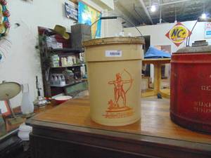 lot 3877 image: 5 Gallon Plastic Archer Oil Can