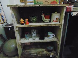 lot 3888 image: Contents of Cabinet
