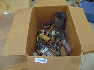 lot 3892 image: Vintage Kitchen Utensils