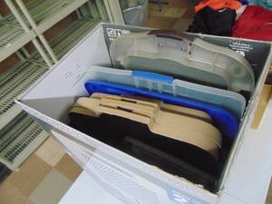 lot 3939 image: Box of Small Plastic Container Lids