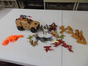 lot 3940 image: Box of Toys