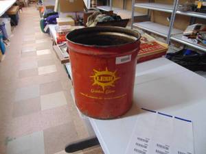 lot 3977 image: Lesh 5 Gallon Grease Can - No Lid -Kansas City Lesh