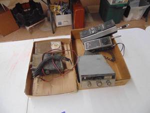 lot 3998 image: Assorted CBs and Hand helds