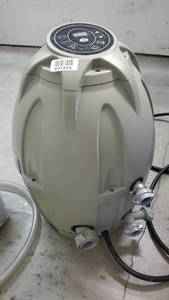 lot 1604 image: SaluSpa Spa Pump, Model 90427E
