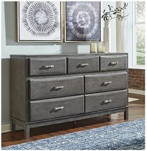 lot 14 image: Caitbrook 7 Drawer Dresser Width 64.00 Depth 16.63 Height 37.88