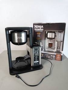 lot 3016 image: Ninja - 10-Cup Specialty Coffee Maker CM401 - BlackStainless Steel