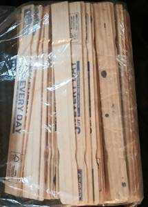 lot 30038 image: Lots of Wooden Stir Sticks