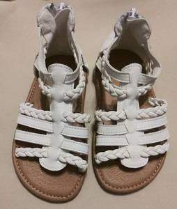 lot 30065 image: Muyguay Toddler Girls Sandals Sz 6.5