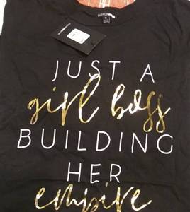 lot 31028 image: Womens T-shirt Size XL