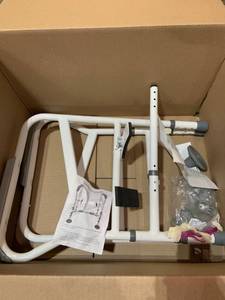 lot 53862 image: Bathroom Toilet Rail System