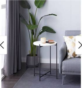 lot 6888 image: TERRAZZO ACCENT TABLE IN BLACK