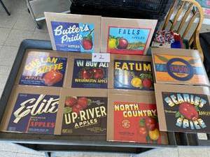 lot 2 image: Wide variety of Apple Crate Labels