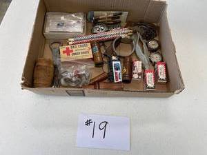 lot 19 image: Misc lot of Treasures&nbsp