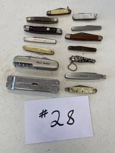 lot 28 image: Misc Lot of miniature Pocket Knives, multi tool.