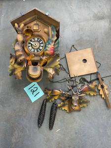 lot 121 image: Coocoo Clock