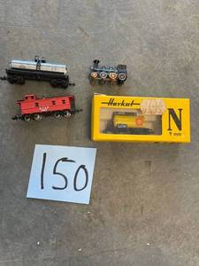 lot 150 image: N Scale Railroad Caboose, Cleaning Car, and Oil Tanker