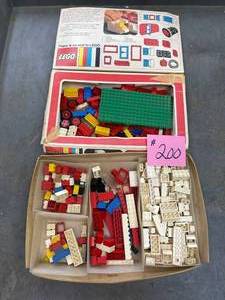 lot 200 image: Vintage Lego sets