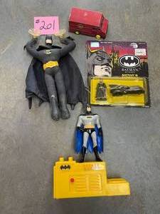 lot 201 image: DC Lot Batman and Joker