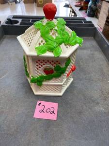 lot 202 image: &nbspVintage Strawberry Shortcake Gazebo 1981