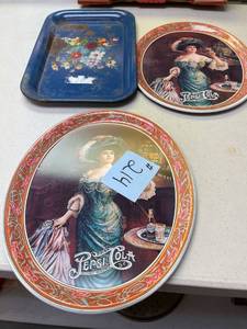 lot 214 image: Vintage Pepsi cola trays- 2, blue floral tray.