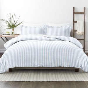 lot 517 image: Ticking Stripe 3-Piece Queen Bedspread Set
