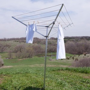 lot 519 image: Household Essentials Sunline Tripod Portable Dryer