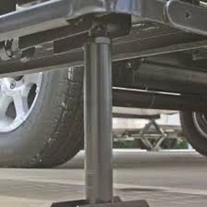 lot 609 image: Camco RV Adjustable Stabilizer