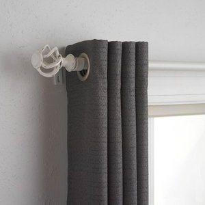 lot 828 image: Better Homes & Gardens 1 Birdcage Curtain Rod, 42-120