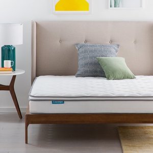 lot 838 image: Linenspa Dreamer 8 Inch Gel Memory Foam Hybrid Mattress, Queen