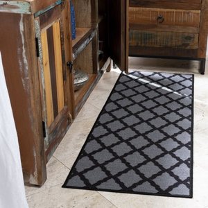 lot 852 image: Ottomanson Glamour Collection Moroccan Geometric Trellis Non Slip Rubber Backing Area or Runner Rug