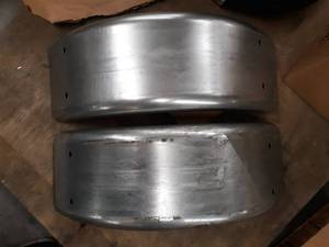 lot 65950 image: Multi-Sport Trailer models 48810 48815 48820. 2 fenders, 1 wheel, tail lights, boat Winch