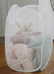 lot 4656 image: Laundry Hamper