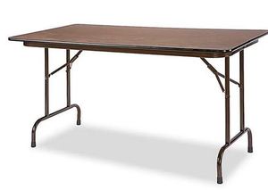 lot 4599 image: Table