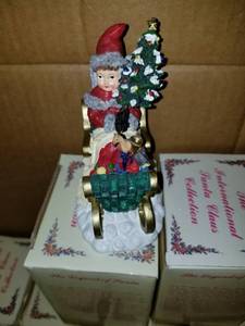 lot 24 image: The International Santa Claus Collection Christkindli Switzerland