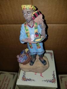 lot 36 image: International Santa Claus Collection Ornament Kwanzaa Africa Sc15 -