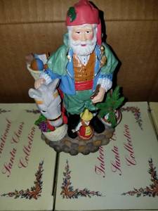 lot 56 image: Padre Nicholas Portugal International Santa Claus Collection Christmas sc46