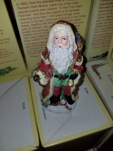 lot 94 image: The International Santa Claus Collection 1996 St Nicholas Czechoslovakia