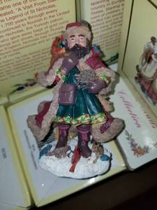 lot 106 image: Handcrafted Imagination The Internation Santa Claus Collection King Wenceslas...