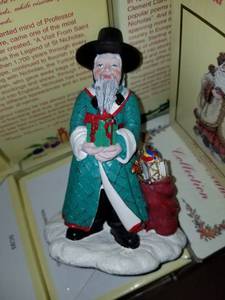 lot 107 image: The International Santa Claus Collection Santa Grandfather South Korean 2005
