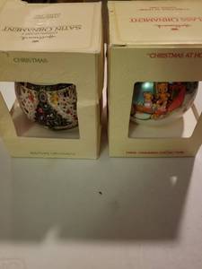 lot 136 image: 2 Christmas Ornaments