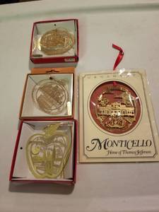 lot 145 image: Colorado, Missouri, Big Apple and Monticello Ornaments