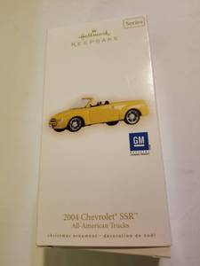 lot 163 image: Hallmark 2009 All American Trucks 15 2004 Chevrolet Ssr In Box Ornament